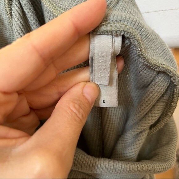 SKIMS Waffle Jogger in Mineral S - Picture 9 of 13